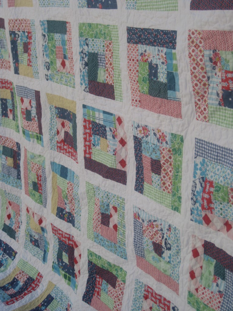 DS Picnics and Fairgrounds Log Cabin Quilt 3